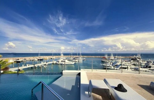 Puerto Bahia Apartment | La Marina Yacht Club Apartment at Puerto Bahia