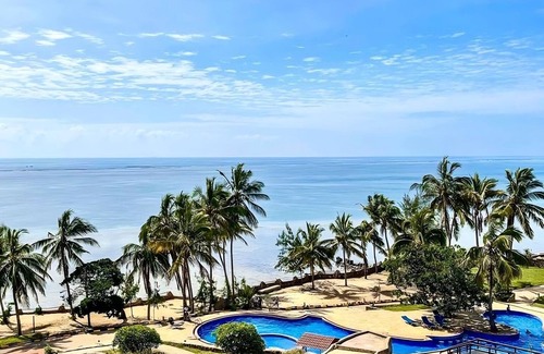 Mombasa House | La Mera Shanzu - 2 Bedroom Oceanview-apt. - New Artstyle