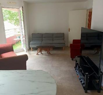 Billancourt–Rives de Seine Apartment | La nuit des anges