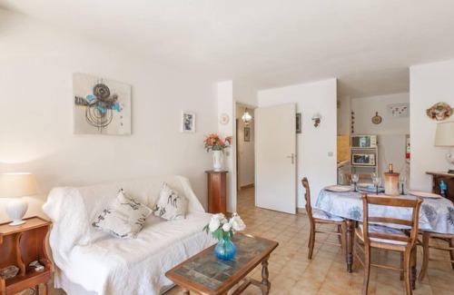 Sainte-Maxime Apartment | La Palmeraie II by Interhome