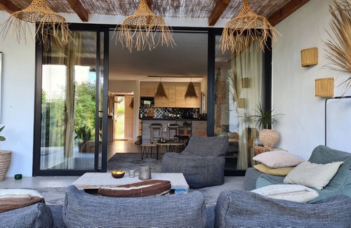 Cala Vadella Apartment | La Pause, apartment 2 bedrooms 2 bathrooms on the garden level Cala Vadella