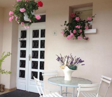 Nuits-Saint-Georges House | La pause nuitonne