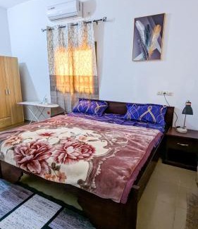 Lome Apartment | La perle océanique Calme et moderne près de l'océan