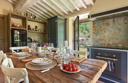 Neri Villa | La Pesa di Mezzo, Radda in Chianti, Siena and Chianti