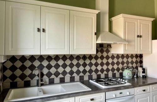 Margny-les-Compiegne Apartment | La petite Compiégnoise