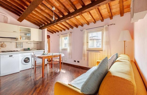 Livorno Apartment | La piccola Venezia apartment