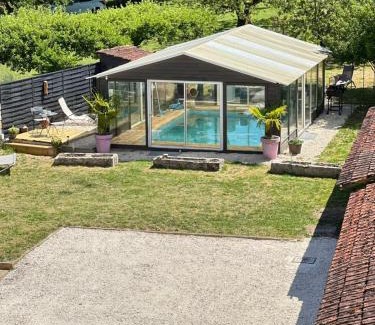 Lainsecq House | La Pompagne 12 personnes piscine privée et chauffée
