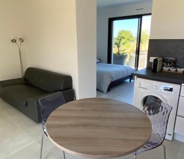 Peuplingues Apartment | La Pousada