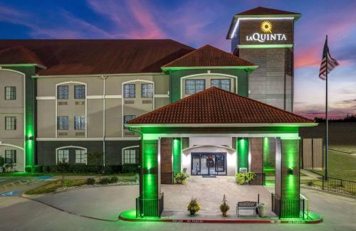 Alvarado Hotel | La Quinta by Wyndham Alvarado