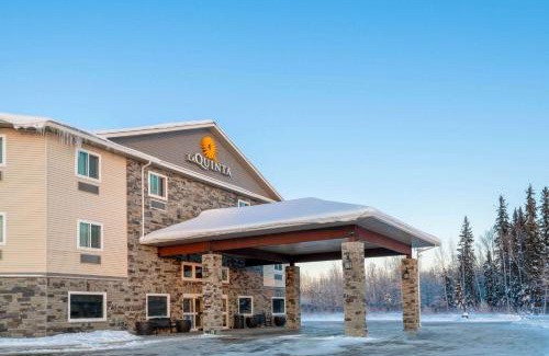 College Hotel | La Quinta by Wyndham Fairbanks Airport