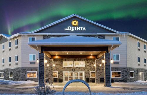 College Hotel | La Quinta by Wyndham Fairbanks Airport
