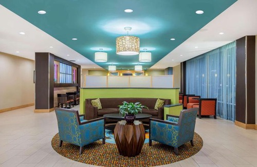 Little Rock Hotel | La Quinta by Wyndham Little Rock - West