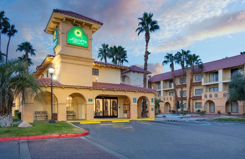Las Vegas Hotel | La Quinta by Wyndham Las Vegas Airport N Conv.