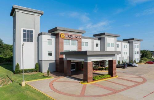 Muskogee Hotel | La Quinta by Wyndham Muskogee