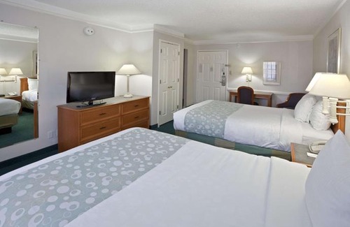 North Central Omaha Hotel | La Quinta Inn Omaha West