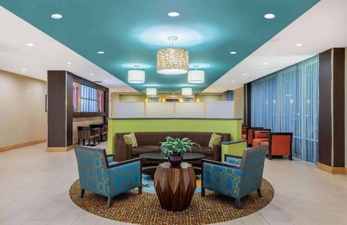 Little Rock Hotel | La Quinta Inn & Suites by Wyndham Little Rock - West
