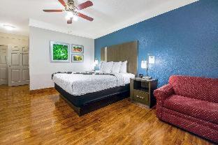 Kingwood Hotel | La Quinta Inn & Suite Kingwood Houston IAH Airport 53200