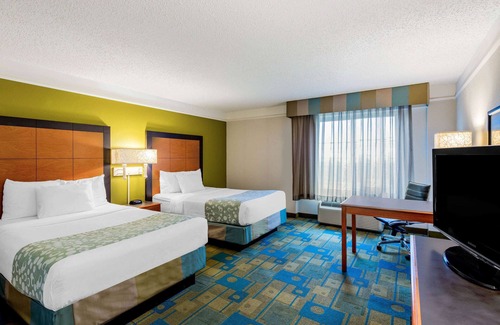Fremont Hotel | La Quinta Inn & Suites by Wyndham Fremont/Silicon Valley
