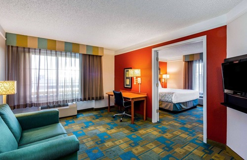 Fremont Hotel | La Quinta Inn & Suites by Wyndham Fremont/Silicon Valley