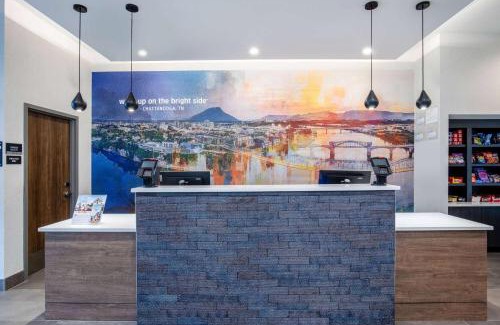 Downtown Chattanooga Hotel | La Quinta Inn & Suites by Wyndham Chattanooga Downtown/South