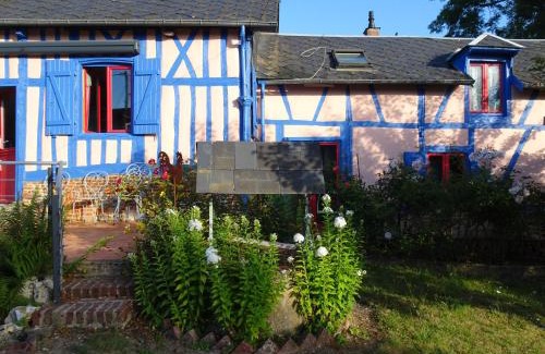 Rosay-sur-Lieure Bed & Breakfast | La Roseraie du Prieure