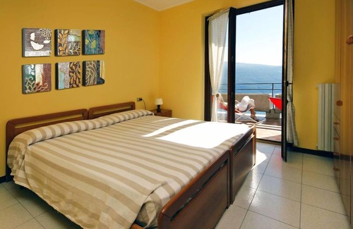 Morele Apartment | La Rotonda by Interhome