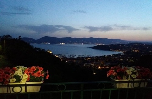 Lerici Apartment | La Serra di Lerici apartment Sea view