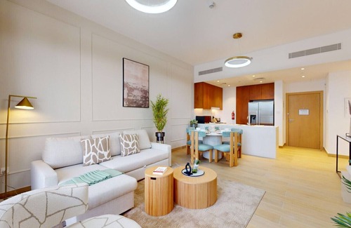 Dubai Apartment | La Sirene 3 - Elegant Two Bedroom in Jumeirah 1