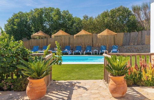 Antequera Villa | La Sombra de la Parra Antequera - La Higuera by Ruralidays