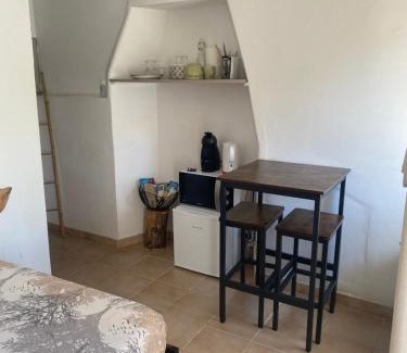Jouques Apartment | La studette provençale
