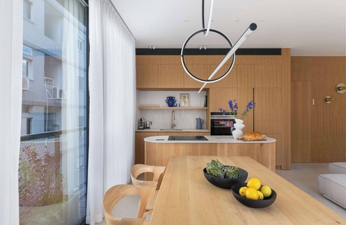 Kerem HaTeimanim Apartment | La Suite 3BR near the Beach by HolyGuest