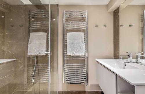 Saint-Rambert Apartment | La Suite 40 m² vue jardin