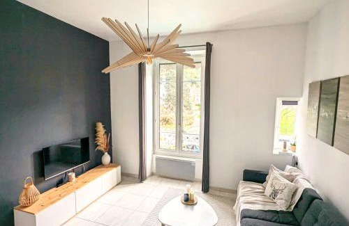 Uriage-les-Bains Apartment | La Suite Côté Parc (Superbe T2 classé 4*)