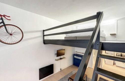 Saint-Helier Apartment | La Suite Duhamel - Au pied de la Gare - Au Calme