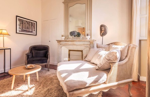 Avignon City Centre Apartment | La Suite N°3 Appt n°IV Charming historic center of Avignon