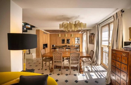 Saint-Germain-des-Pres Apartment | La Terrasse Royale – Iconic Views from St Germain’s Finest
