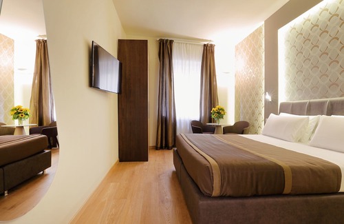 San Giovanni Hotel | La Torre dei Salterelli