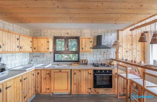 Ain Draham Ski Chalet | La Verrière