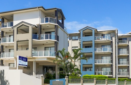 Redcliffe Hotel | La Vida on Anzac