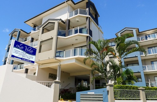 Redcliffe Hotel | La Vida on Anzac