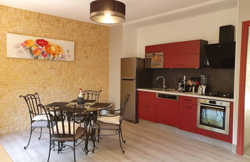 Sarlat-la-Caneda Villa | LA VILLA DES HAUTS DE SARLAT 1.5 km FROM THE HISTORIC CENTER Sleeps 6 to 10