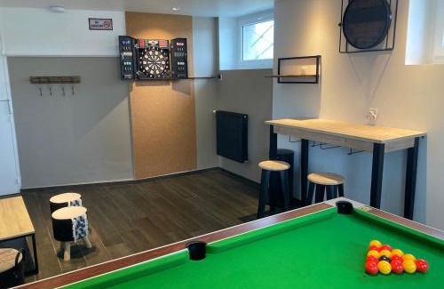 Fouesnant Villa | La Villa du Cap - indoor pool - billiards table