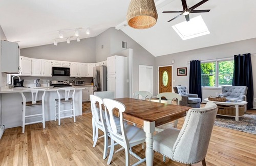 Baiting Hollow House | La Vista North Fork - 1 + acre, pool, walk to beach