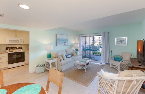 Folly Field Villa | Labor Day Discount @ ISLAND CLUB🏝️Ocean Resort,Lagoon view! free Bikes,chairs