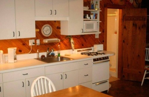 Dewey Beach Cottage | LABOR DAY WKND OPEN, add Thurs nite free! OCEANBLOCK! Teachers&veterans 10% off