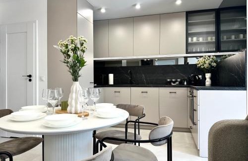Wroclaw City Center Apartment | ŁACIARSKA 59 Apt 3 - 200m Main Square - Self Check-In 20h - Balcony