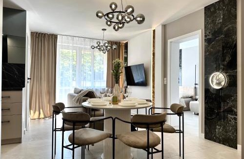 Wroclaw City Center Apartment | ŁACIARSKA 59 Apt 3 - 200m Main Square - Self Check-In 20h - Balcony