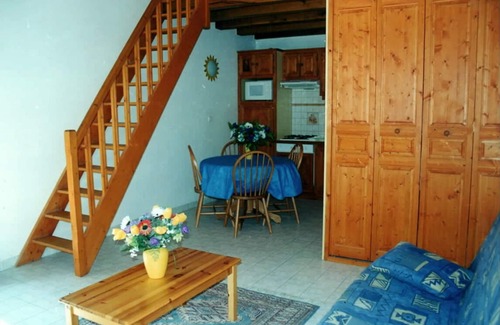 Saint-Pierre-d'Oleron House | lacroixfleuriedeslandescom 5P