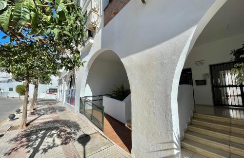 Arroyo de la Miel Apartment | LaFrenchTouch - Céntrico con piscina junto al tren