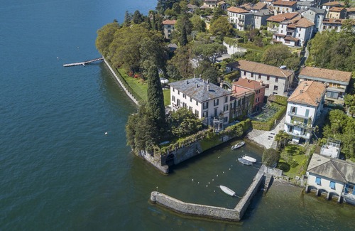 Laglio Apartment | LAGLIO ARTIST'S HOUSE, WITH GARDEN AND DIRECT ACCESS TO THE LAKE